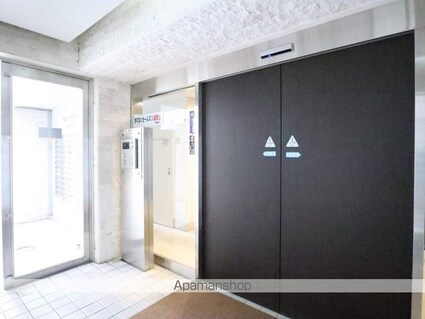 フォレシティ新栄[1LDK/40.95m2]のエントランス