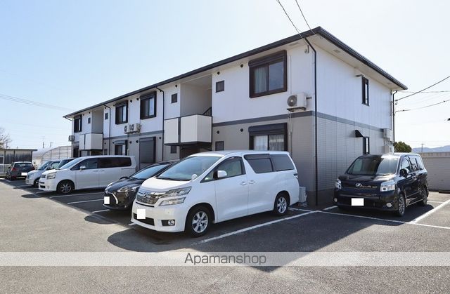 アビタシオン那賀川 B棟の外観写真