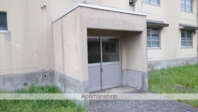 ビレッジハウス作道1号棟の玄関写真