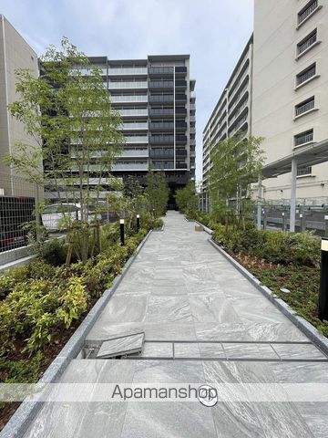 ESLEADRESIDENCE大阪福島CITYWESTの玄関写真