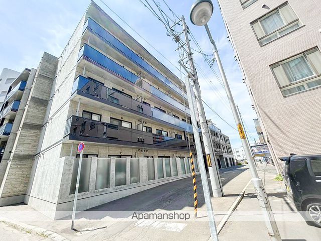 MCDIARMIDの外観写真