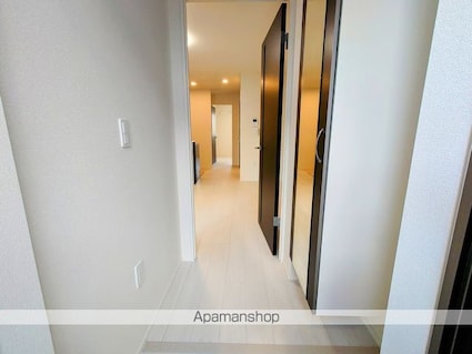 ラピスラズリ[1LDK/43.24m2]の玄関