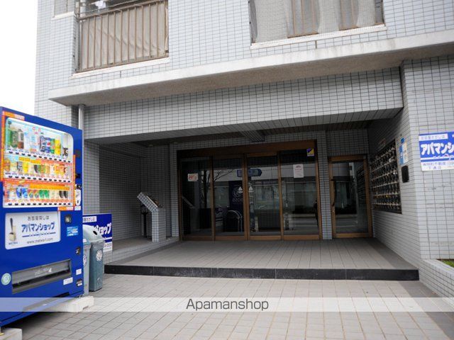 リベルテ本荘の玄関写真