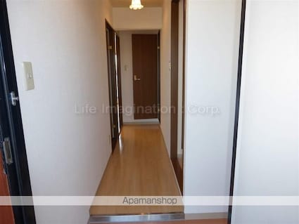 Ｃｈｅｚ－ｓｏｉ　ＴＡＴＳＵＭＩ[2LDK/56.69m2]の玄関