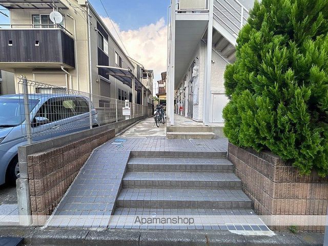 レオパレスオリーブハウスIIIの玄関写真
