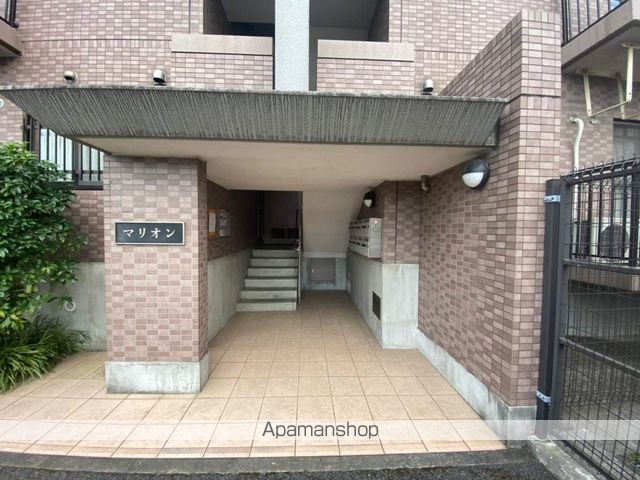 マリオンの玄関写真