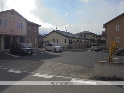 マストタウン檀田　Ｓ棟[2LDK/58.45m2]の駐車場1