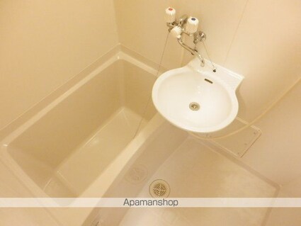 レオパレスＥ　サクセス[1K/19.87m2]のバス