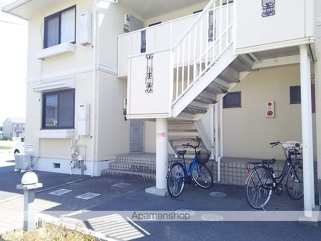 オクイハイツの玄関写真