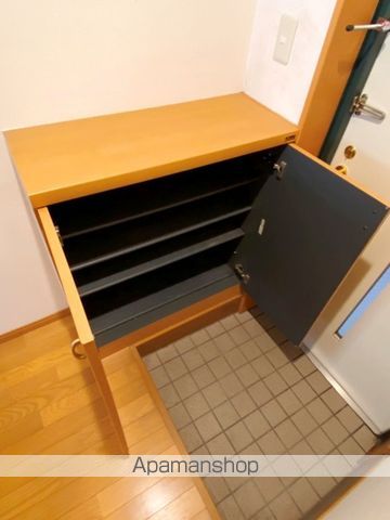 コンフォール上荒田の内装写真