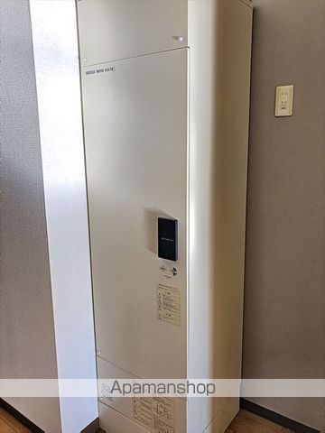 コテエイジ西中の内装写真