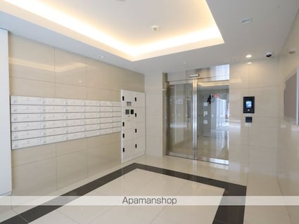 クレストタワー栄[2LDK/51.91m2]のエントランス