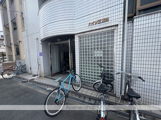 ハイツ正覚寺の玄関写真