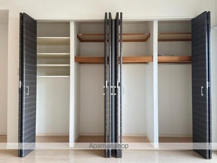 アルファライフ瓦町北７０３号[1R/40.06m2]の収納
