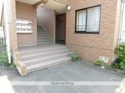 パルテール泉[2LDK/56.59m2]の共用部1