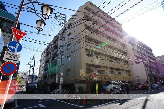 デュオ・スカーラ新宿の外観写真
