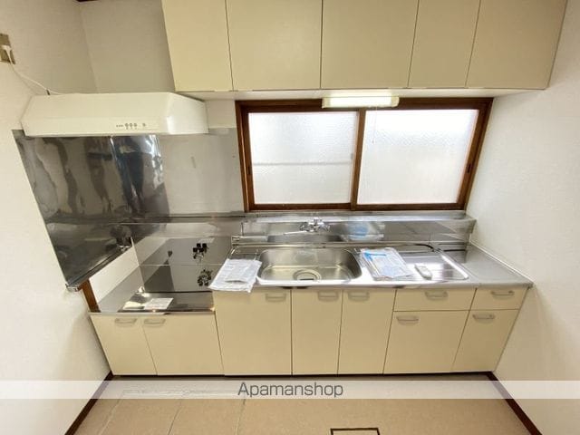 港町2丁目12番貸家の内装写真