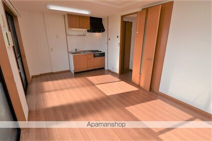 ロイヤルハイツ[1LDK/41.04m2]のリビング・居間