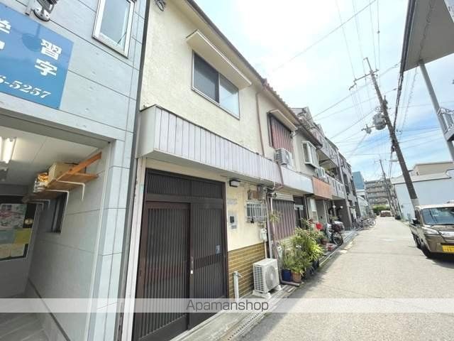 八坂町30-6左端貸家の外観写真