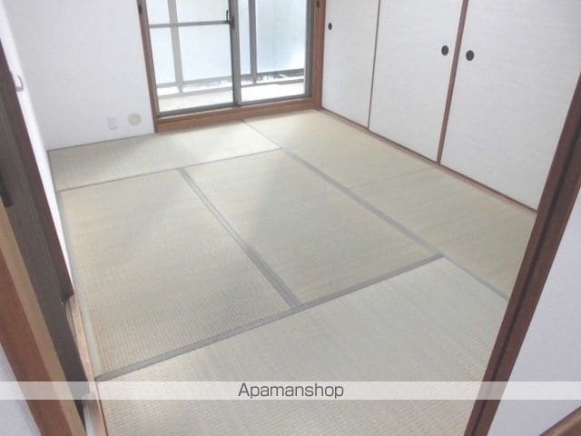 URBAN PARK緑地公園の内装写真