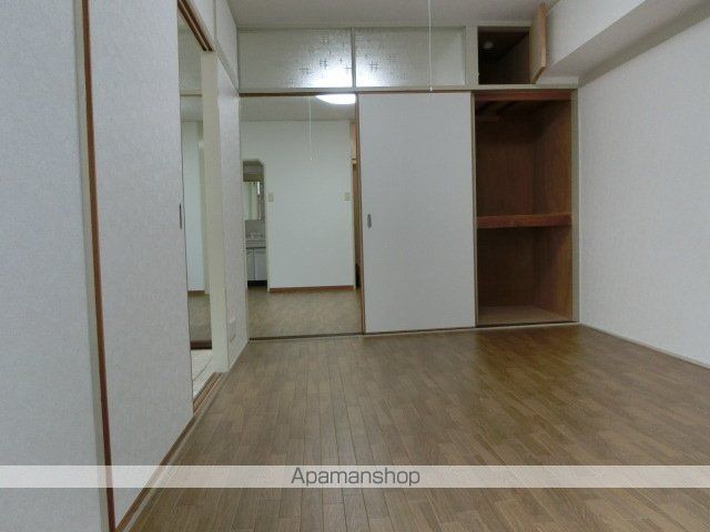 ESAKA グランドハイツ北の内装写真