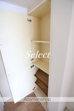 メゾン・ド・オルネ[1R/16.09m2]の収納