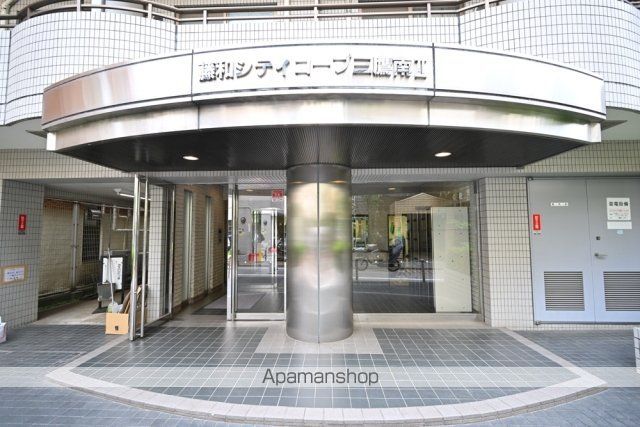 藤和シティコープ三鷹南IIの玄関写真