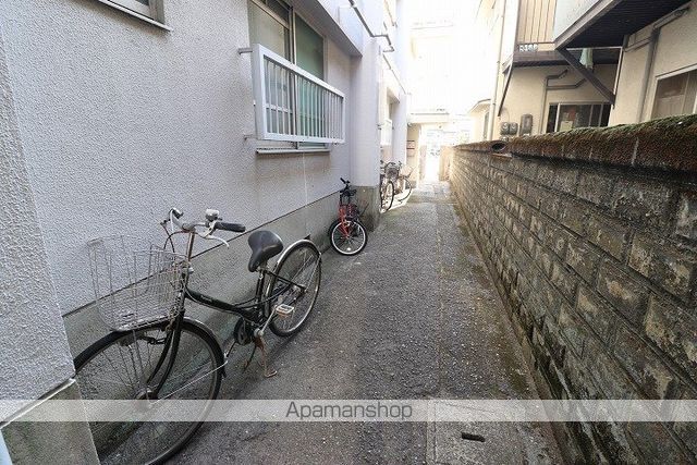 マツイビルA棟の玄関写真