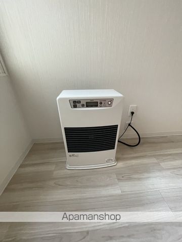 LIVING WITH MOTOの内装写真