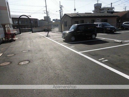 ウエストバレービレッジ[2DK/45.93m2]の駐車場2