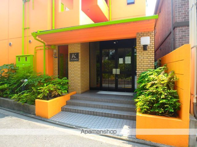 Kマンションの玄関写真