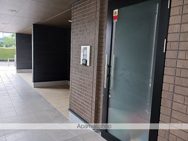 ヒカルサさいたま宮原の玄関写真