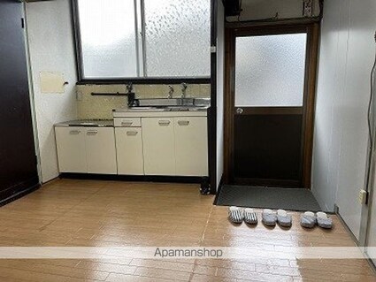 和歌山県和歌山市中之島[2K/30.1m2]の玄関