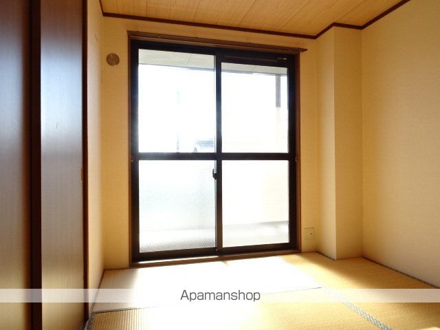 サンライズ弥栄IIの内装写真