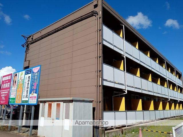 レオパレスモナミの外観写真