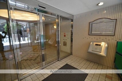 スカイコート上杉[3LDK/74.05m2]の共用部1