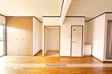 岩崎ハイツ[1R/26m2]の内装1