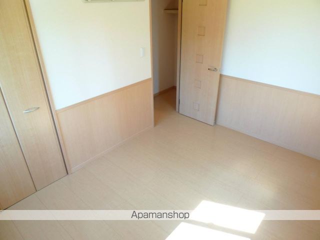 ルミエール東中振A棟の内装写真