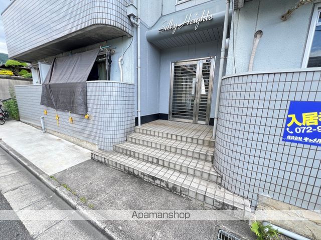 シルキーハイツの玄関写真