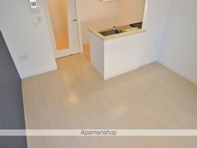 SERENITE江坂四番館の内装写真