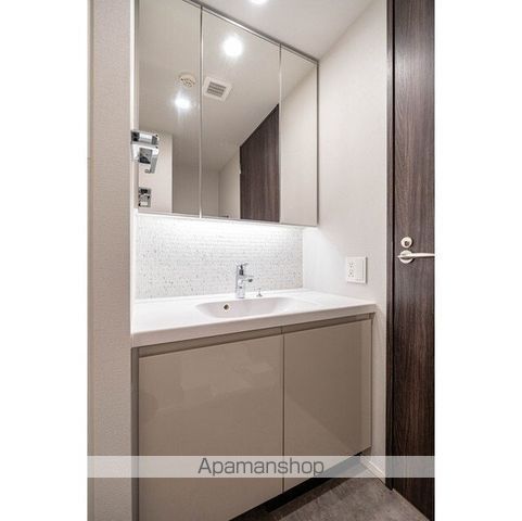 MーRESIDENCE新江古田の内装写真