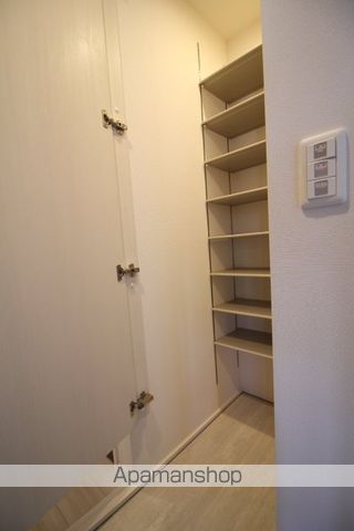 シトロン ミエルの内装写真