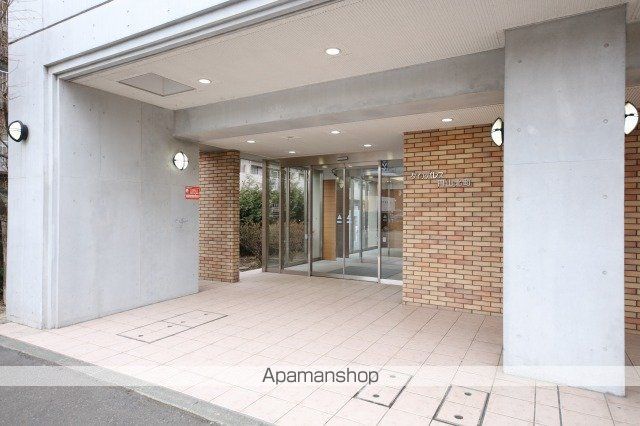 ダイアパレス円山北町の玄関写真