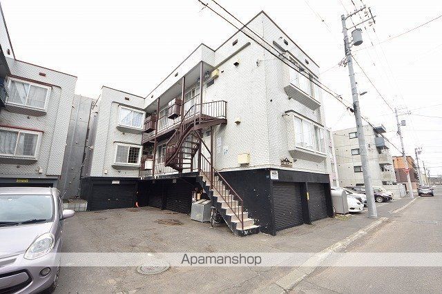 エーデルワイス1号館の外観写真