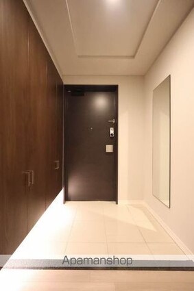 シャーメゾンステージ中央通り[2LDK/66.03m2]の玄関