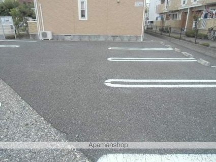 サンパティークⅡ[1LDK/49.17m2]の駐車場