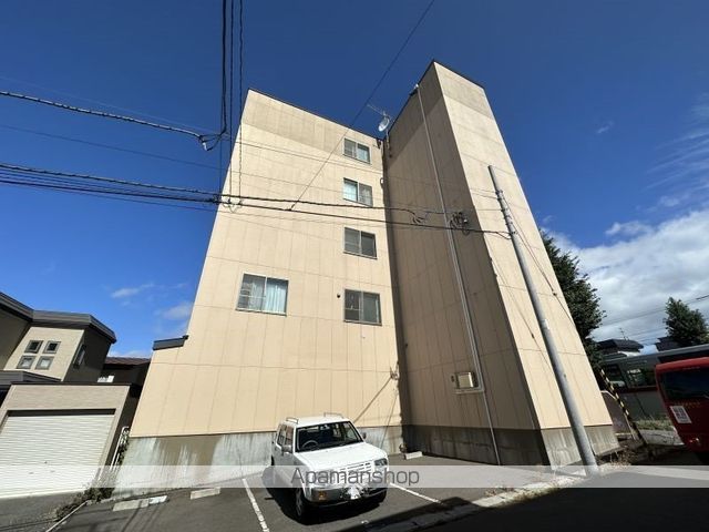 ピュアパレス花園の外観写真