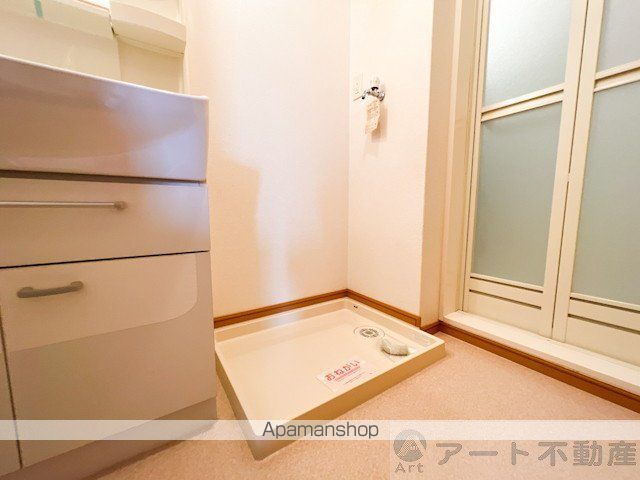 メイクロードの内装写真
