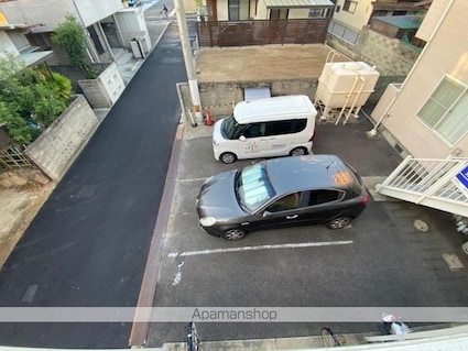 リーバハイツ伏石[1K/23.18m2]の駐車場