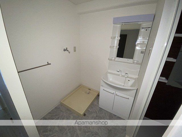 日生ロイヤル高津の内装写真